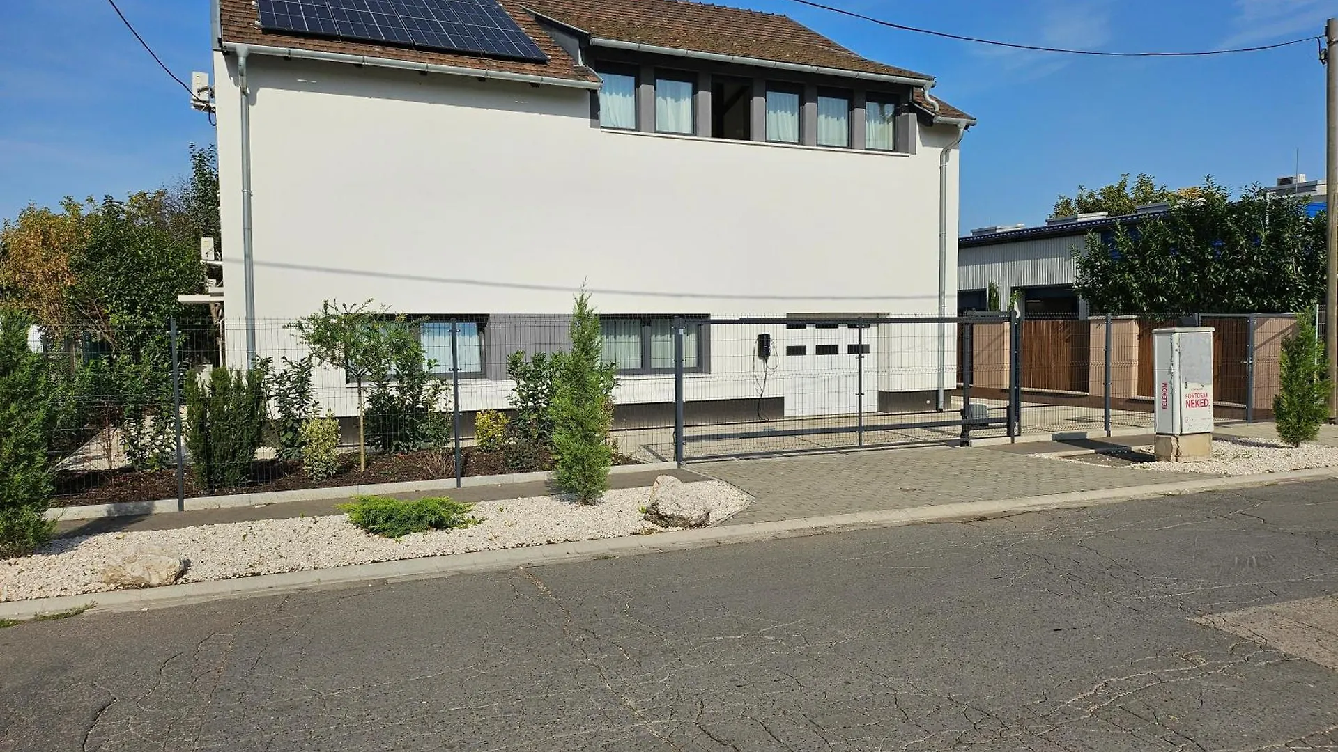 Pool And Apartment بودابست المجر